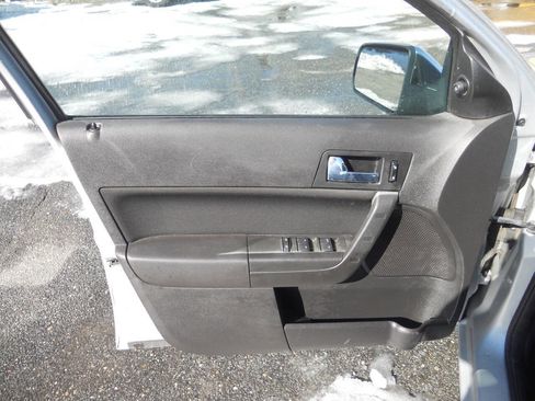 Used 2008 Ford Focus SE image 18