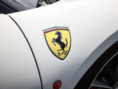 Certified 2019 Ferrari 488 GTB RWD image 14