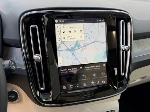 New 2026 Volvo XC40 B5 Ultra w/ Protection Package Premier image 25