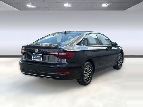 Certified 2021 Volkswagen Jetta SE w/ SE Cold Weather Package image 7