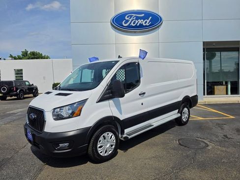 Certified 2025 Ford Transit 250 Low Roof w/ Exterior Upgrade Package RWD image 2