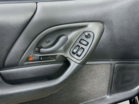 Used 2002 Chevrolet Camaro Z28 w/ SS Performance/Appearance Pkg image 16