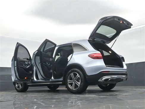 Used 2018 Mercedes-Benz GLC 350e 4MATIC image 74