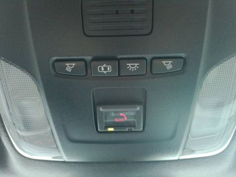 Used 2022 Toyota Corolla SE image 44