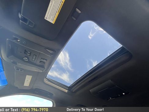 Used 2016 Cadillac Escalade Platinum AWD/4WD image 33