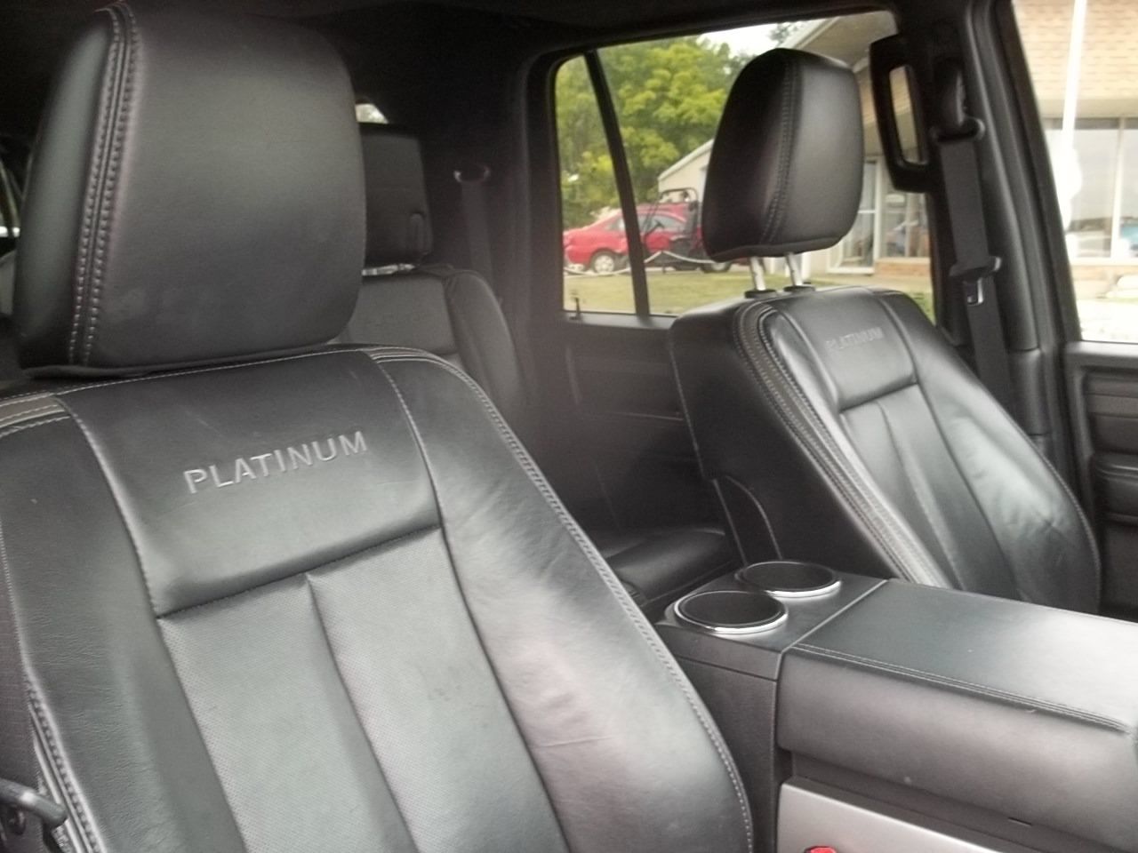 Used 2017 Ford Expedition Max Platinum AWD/4WD image 10