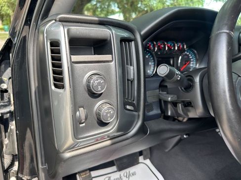 Used 2018 Chevrolet Silverado 1500 LT w/ Texas Edition AWD/4WD image 9