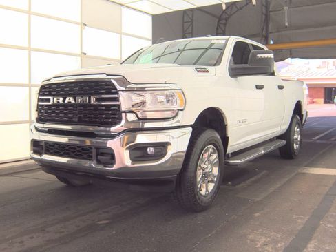 Used 2024 RAM 2500 Big Horn w/ Bed Utility Group image 4