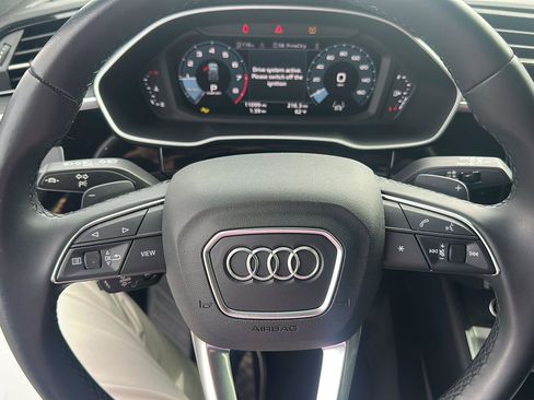 Used 2024 Audi Q3 2.0T Premium Plus w/ Premium Plus Package image 13