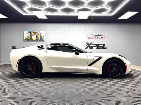 Used 2016 Chevrolet Corvette Stingray Coupe w/ 2LT Preferred Equipment Group image 15