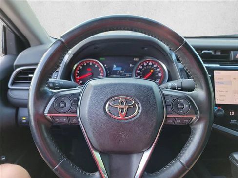 Used 2020 Toyota Camry XSE FWD image 15
