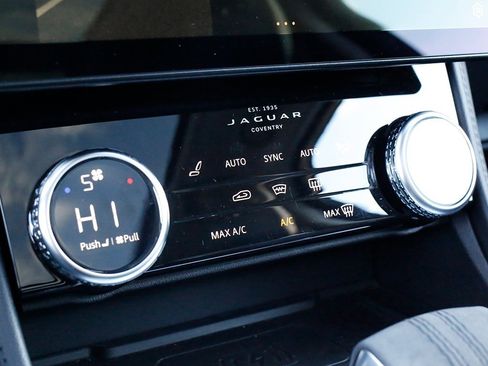 Used 2022 Jaguar F-PACE S image 44