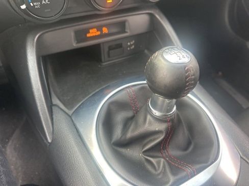 Used 2016 MAZDA MX-5 Miata Club image 22