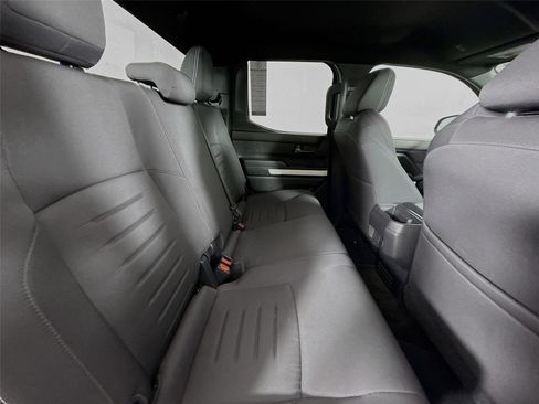 Certified 2024 Toyota Tacoma TRD Off-Road AWD/4WD image 39