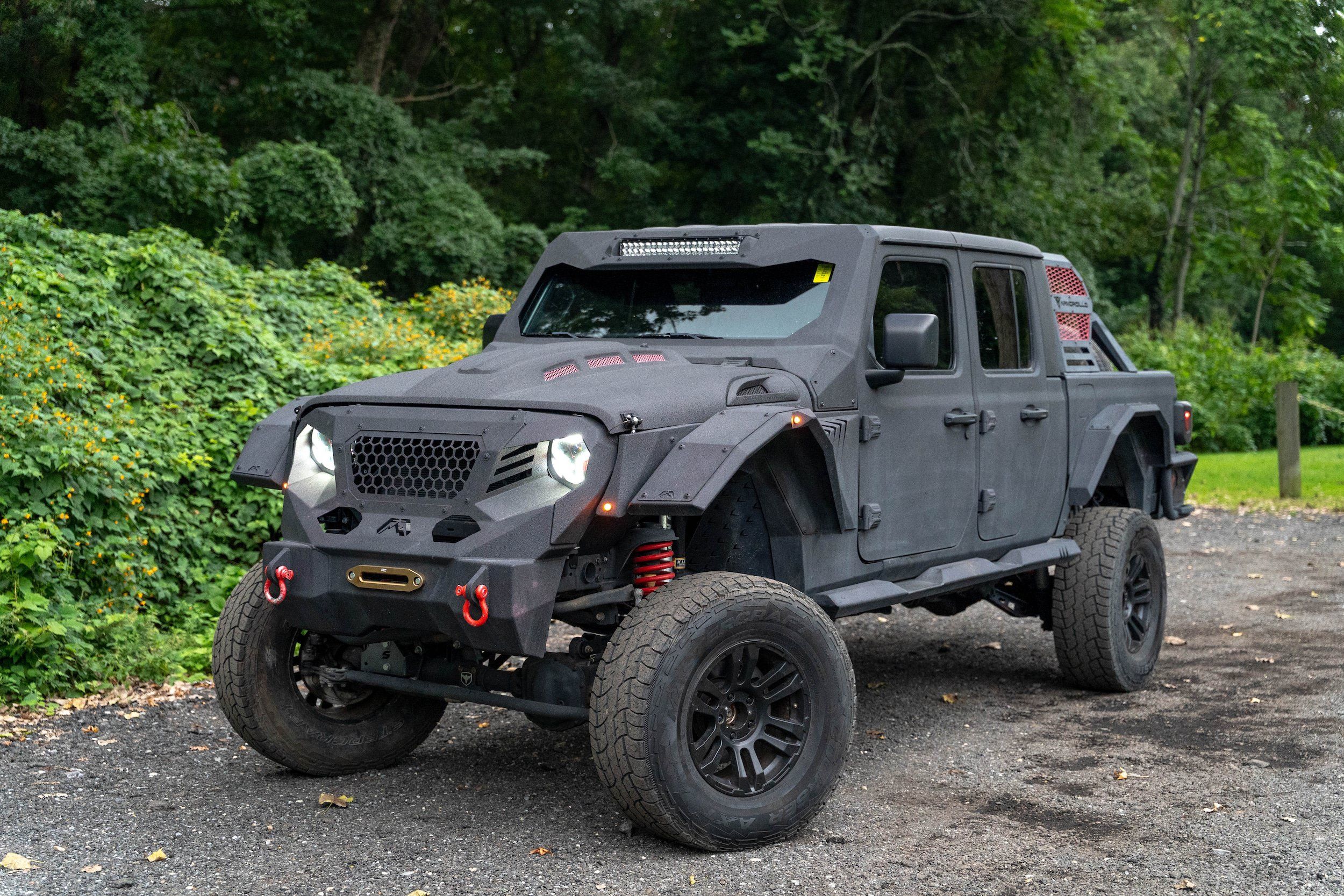 Used 2022 Jeep Gladiator Sport AWD/4WD image 2