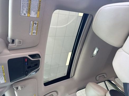 Used 2022 Subaru Outback Limited w/ Popular Package #2 image 16