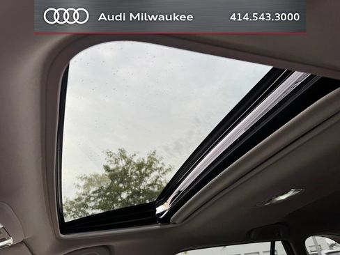 Used 2018 Subaru Outback 2.5i Touring w/ Popular Package #3 AWD/4WD image 12