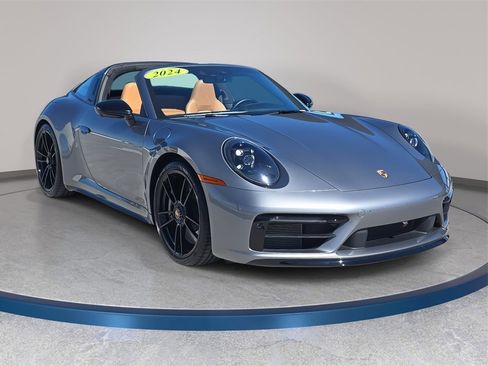 Used 2024 Porsche 911 Targa 4 GTS image 4