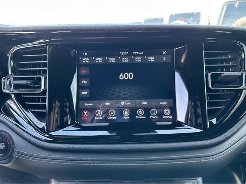 Used 2022 Dodge Durango GT image 25
