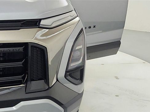 Used 2026 Chevrolet Equinox ACTIV FWD image 14