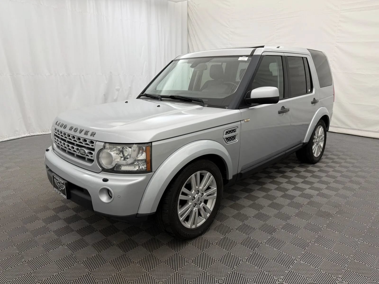 Used 2011 Land Rover LR4 HSE LUX AWD/4WD image 2