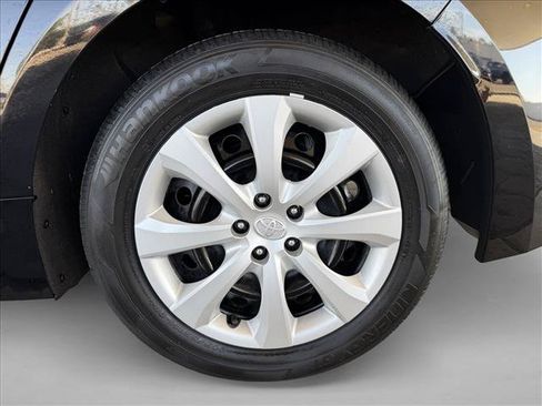 Used 2025 Toyota Corolla LE FWD image 22