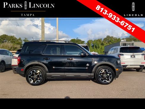 Used 2023 Ford Bronco Sport Outer Banks w/ Tech Package image 3