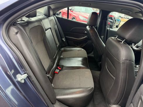 Used 2015 Chevrolet Malibu LT image 25