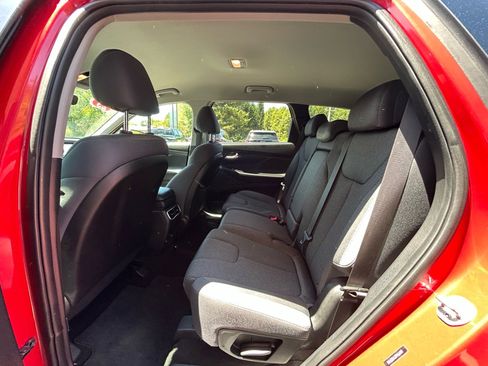 Used 2023 Hyundai Santa Fe SE AWD/4WD image 8