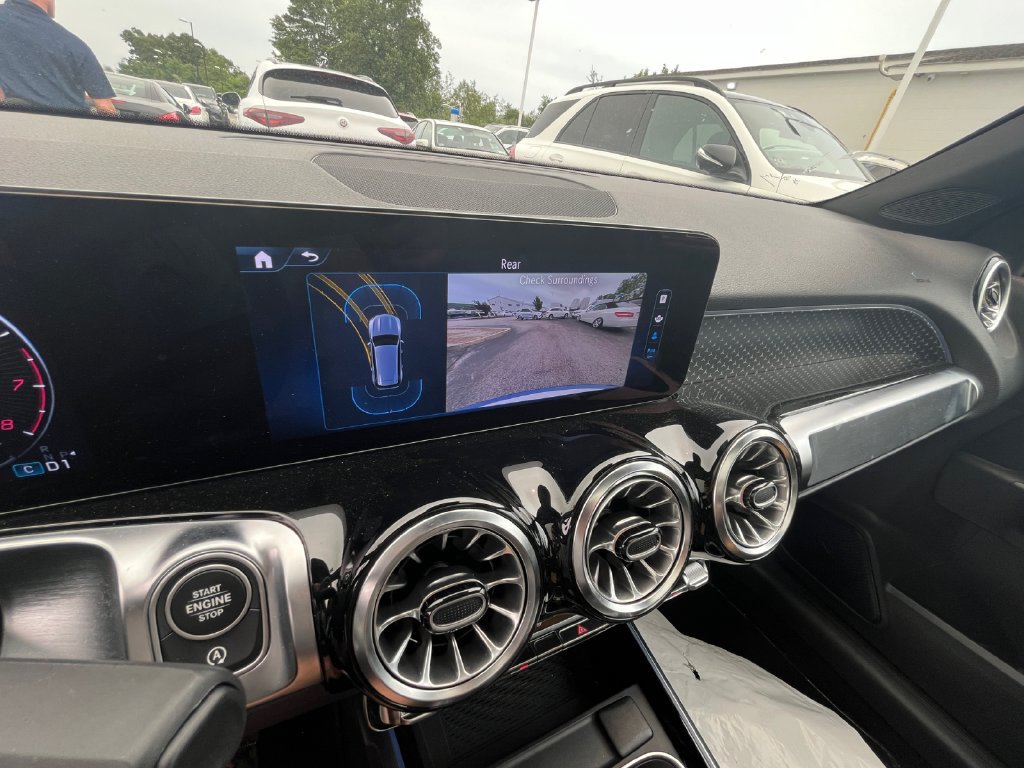 Certified 2024 Mercedes-Benz GLB 250 4MATIC image 23