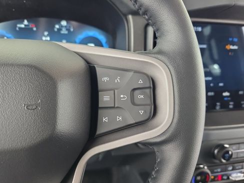 New 2025 Ford Bronco Badlands image 14