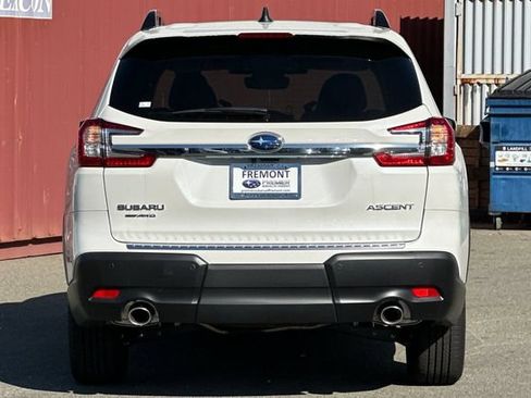 Certified 2025 Subaru Ascent Premium w/ Premium Package AWD/4WD image 5