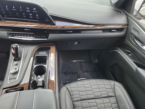 Used 2022 Cadillac Escalade ESV Premium Luxury Platinum w/ Heavy-Duty Trailer Package RWD image 11