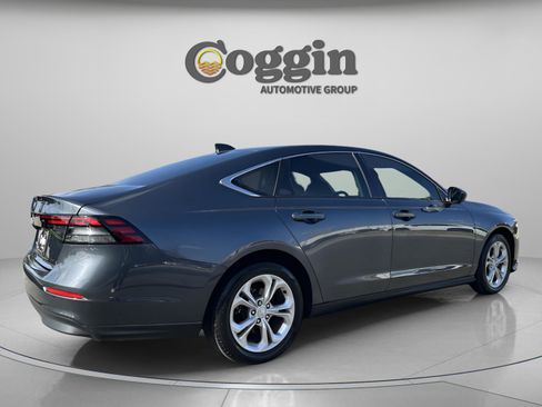 Certified 2023 Honda Accord LX image 5