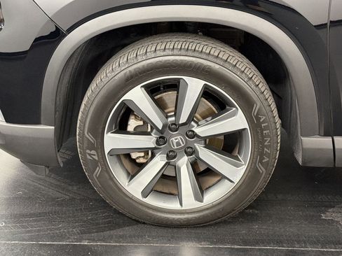 Certified 2025 Honda Pilot Elite image 13