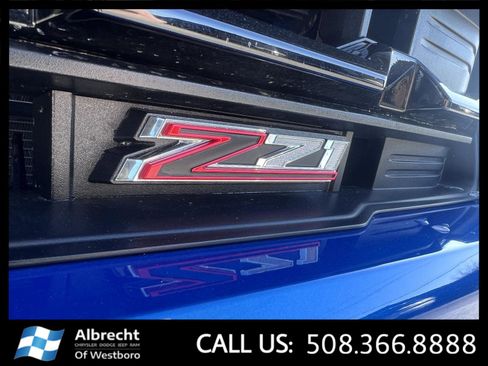 Used 2025 Chevrolet Silverado 1500 LT Trail Boss w/ Convenience Package II image 9