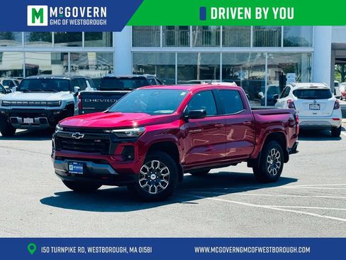 Used 2024 Chevrolet Colorado Z71 w/ Z71 Convenience Package 2 AWD/4WD image 1