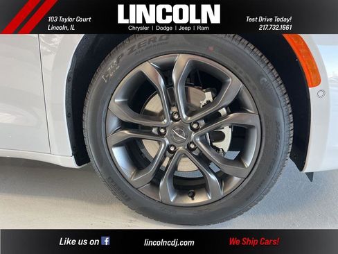 New 2026 Chrysler Pacifica Select image 26