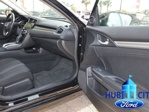 Used 2019 Honda Civic EX image 17