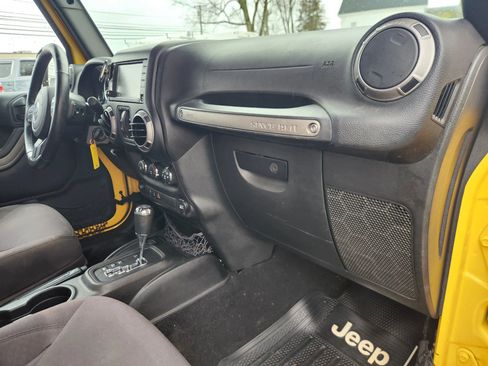 Used 2015 Jeep Wrangler Unlimited Sport w/ Quick Order Package 24S image 41