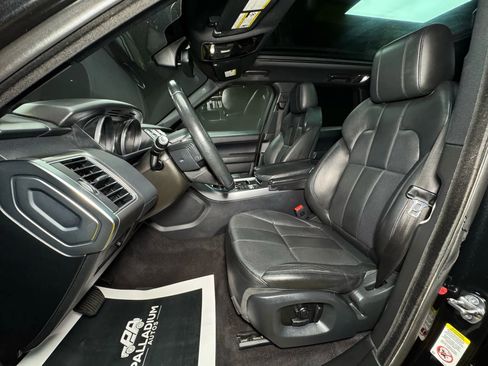 Used 2016 Land Rover Range Rover Sport SE image 55