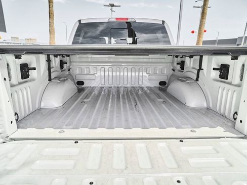 Used 2020 Ford F150 Platinum w/ Equipment Group 701A Luxury AWD/4WD image 9