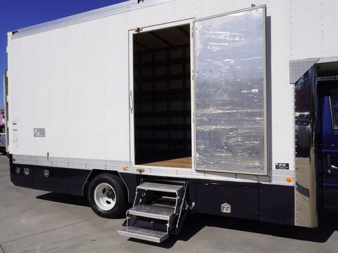 Used 2024 Ford E-450 and Econoline 450 Super Duty w/ Power Windows & Locks Group RWD image 21