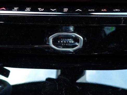 Used 2026 Jeep Grand Cherokee Limited w/ Luxury Tech Group II AWD/4WD image 26
