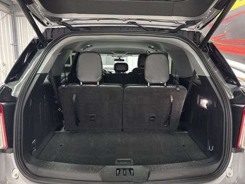 Used 2023 Ford Explorer XLT w/ Equipment Group 202A image 21