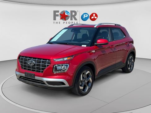 Used 2023 Hyundai Venue SEL FWD image 1