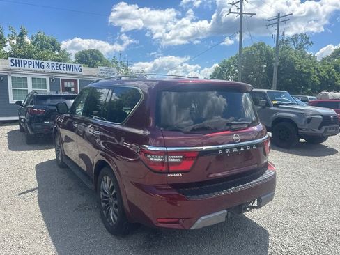 Used 2022 Nissan Armada Platinum w/ Captain's Chairs Package AWD/4WD image 5