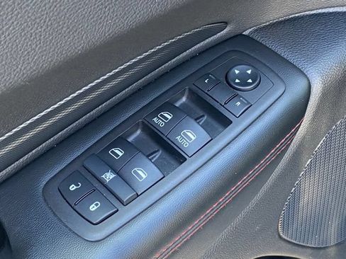Used 2025 Dodge Durango GT AWD/4WD image 12