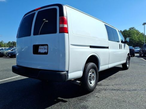 Used 2014 GMC Savana 2500 Extended RWD image 15