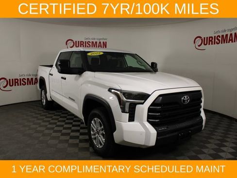 Used 2022 Toyota Tundra SR5 w/ SR5 Convenience Package AWD/4WD image 11